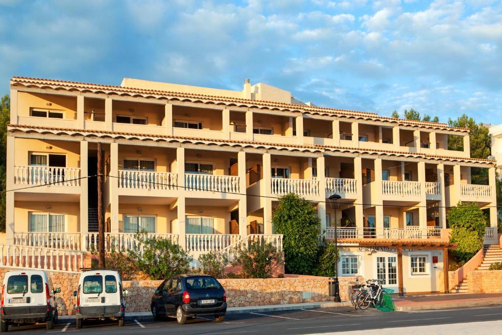 Opcion Roulette De Paya Hotels Es Pujols Bilik gambar